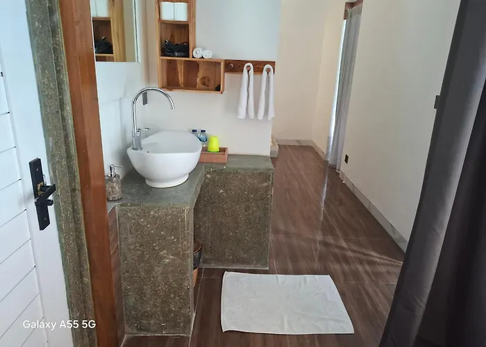 Villa Giyor